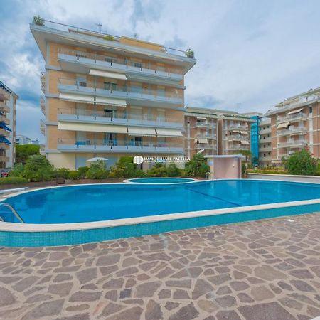 Residence Solmare Immobiliare Pacella Lido di Jesolo Kültér fotó