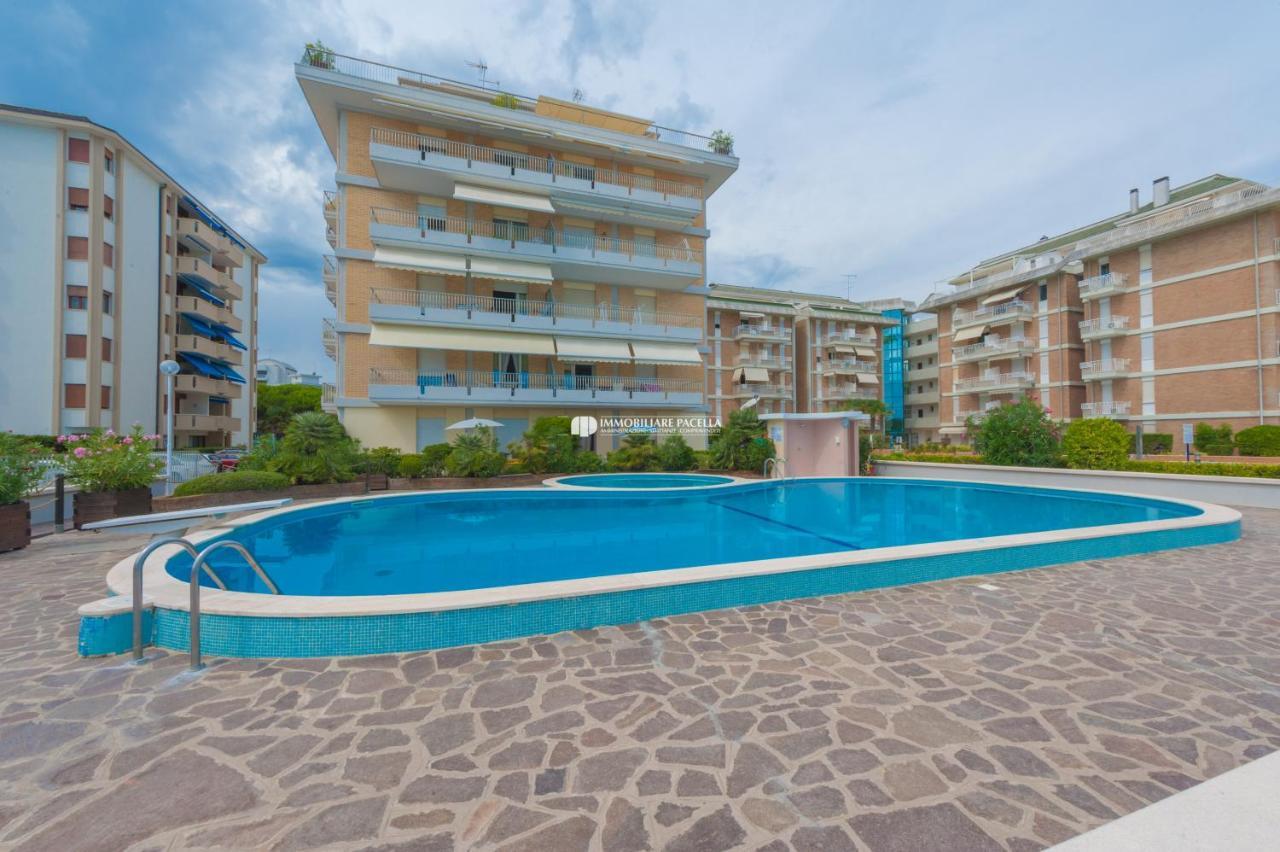 Residence Solmare Immobiliare Pacella Lido di Jesolo Kültér fotó