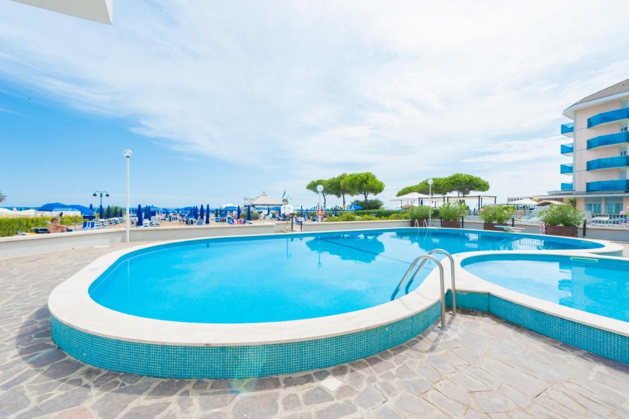 Residence Solmare Immobiliare Pacella Lido di Jesolo Kültér fotó